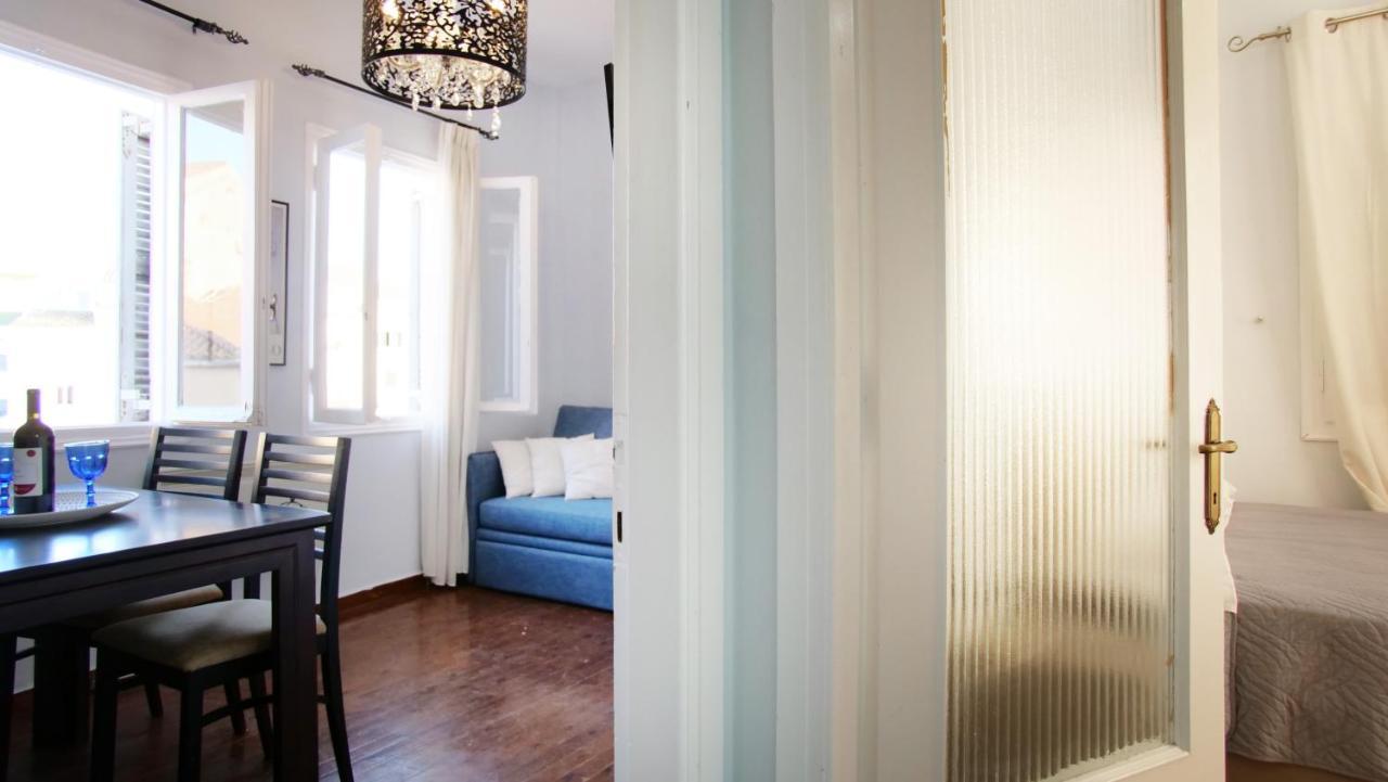 Heart-Warming Eleni Apartment In Corfu Town ภายนอก รูปภาพ